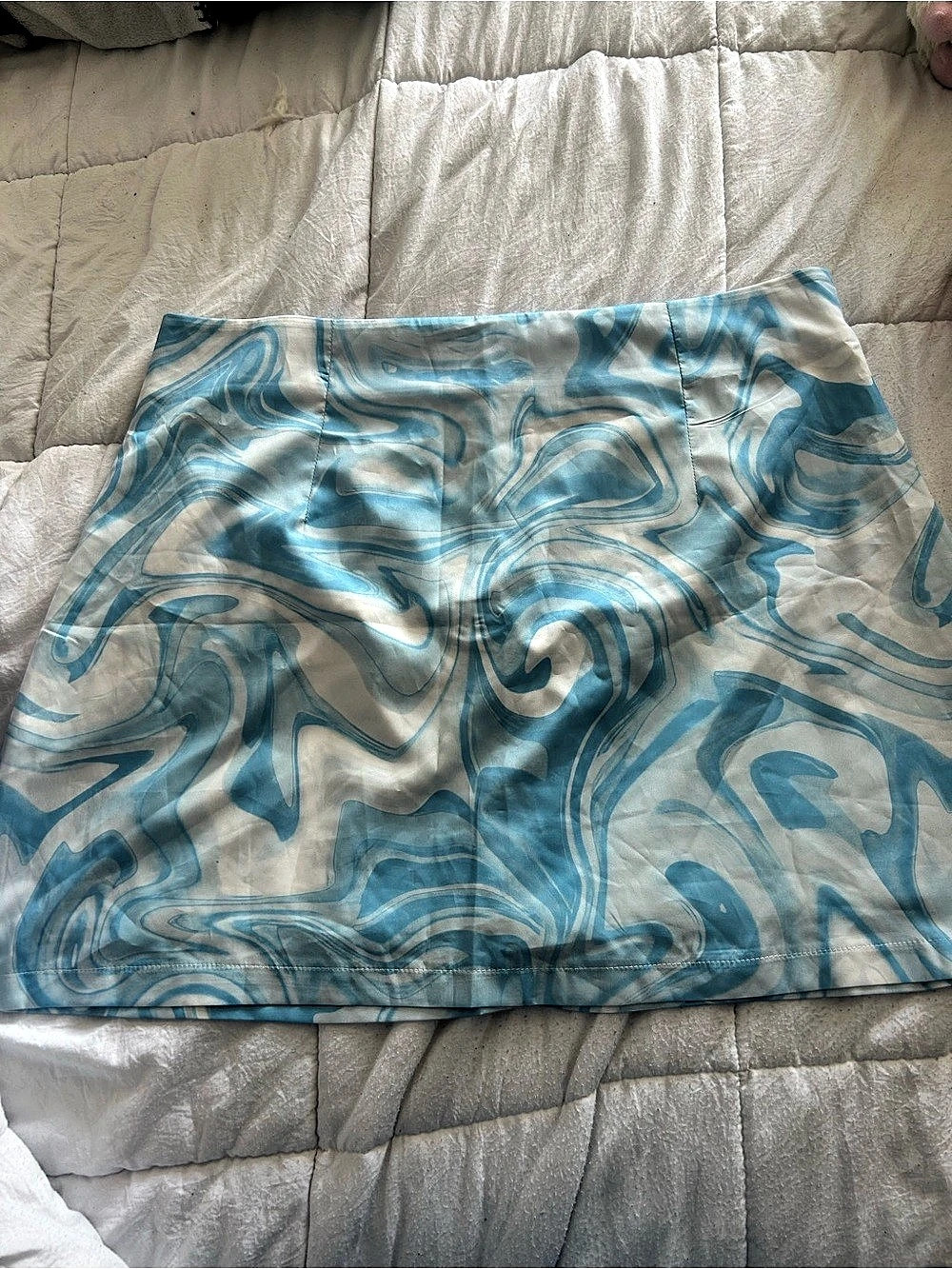 Studio Curvy Blue & White Abstract Mini Skirt Size 2XL Like New